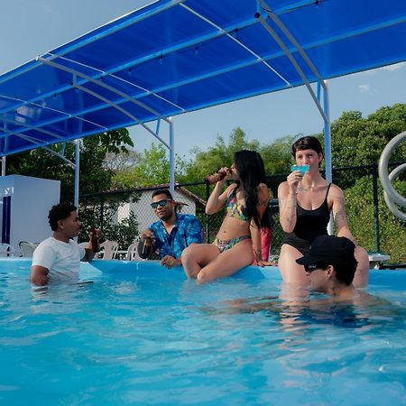 Hostal Paraiso Мінка Екстер'єр фото