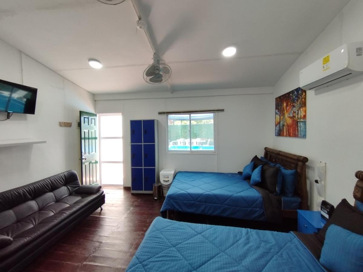 Hostal Paraiso Мінка Екстер'єр фото