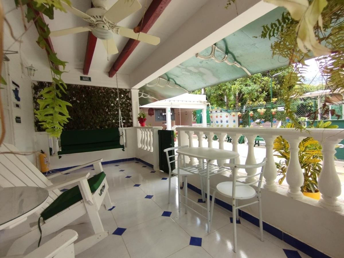 Hostal Paraiso Мінка Екстер'єр фото