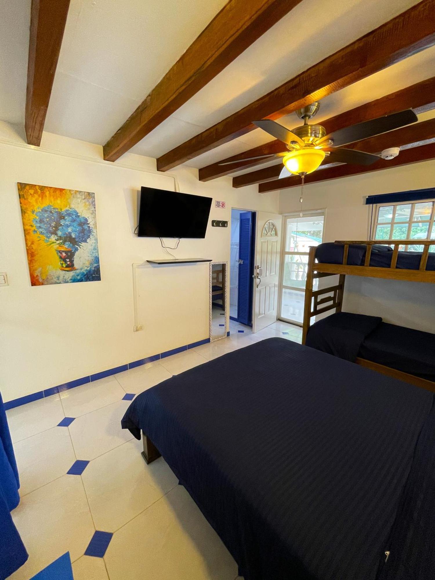 Hostal Paraiso Мінка Екстер'єр фото